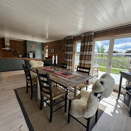 Дом отдыха New And Cozy Family On