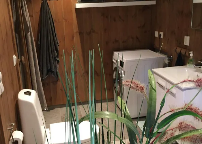 Ferienhaus New And Cozy Family On