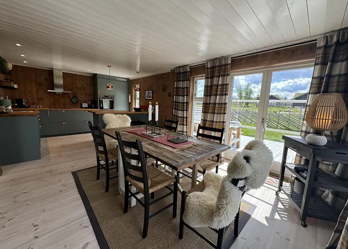 Ferienhaus New And Cozy Family On